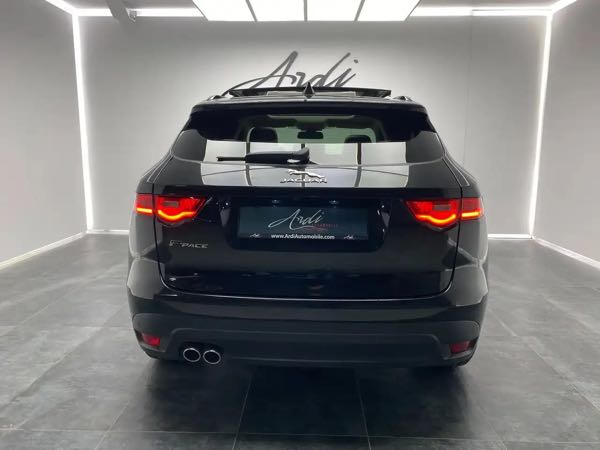 Jaguar F-pace 2.0 D R-Sport*GARANTIE 12 MOIS*TOIT OUVRANT*CAMERA