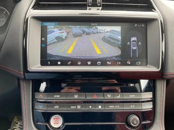 Jaguar F-pace 2.0 D R-Sport*GARANTIE 12 MOIS*TOIT OUVRANT*CAMERA