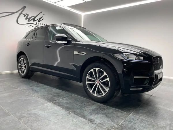 Jaguar F-pace 2.0 D R-Sport*GARANTIE 12 MOIS*TOIT OUVRANT*CAMERA