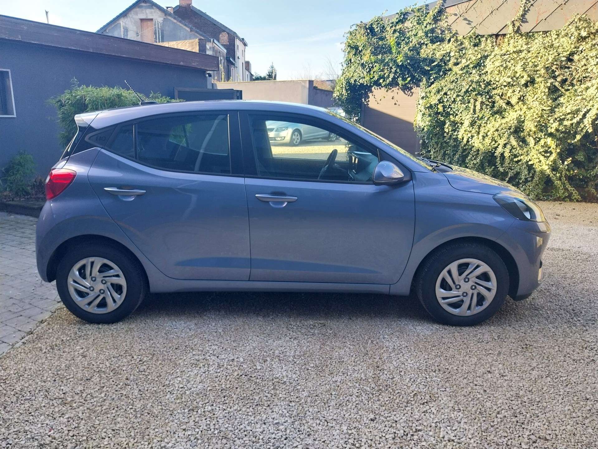Hyundai i10 1.0 Comfort - Neuve 0KM Citadine Fiable et Economique - Garantie pour roulez sans stress - Dispo 48H - Zone LEZ 12/2034