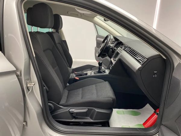 Volkswagen Passat 1.6 TDi *GARANTIE 12 MOIS*1er PROPRIETAIRE*GPS*