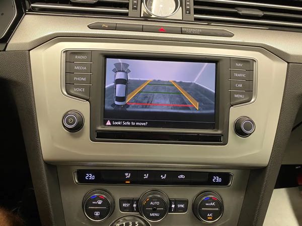 Volkswagen Passat 1.6 TDi *GARANTIE 12 MOIS*1er PROPRIETAIRE*GPS*