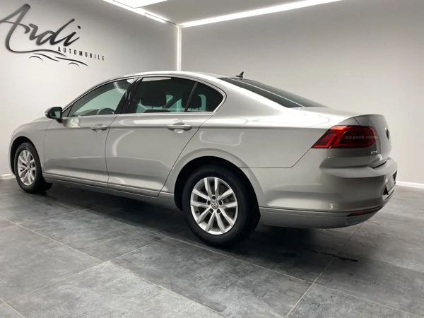 Volkswagen Passat 1.6 TDi *GARANTIE 12 MOIS*1er PROPRIETAIRE*GPS*
