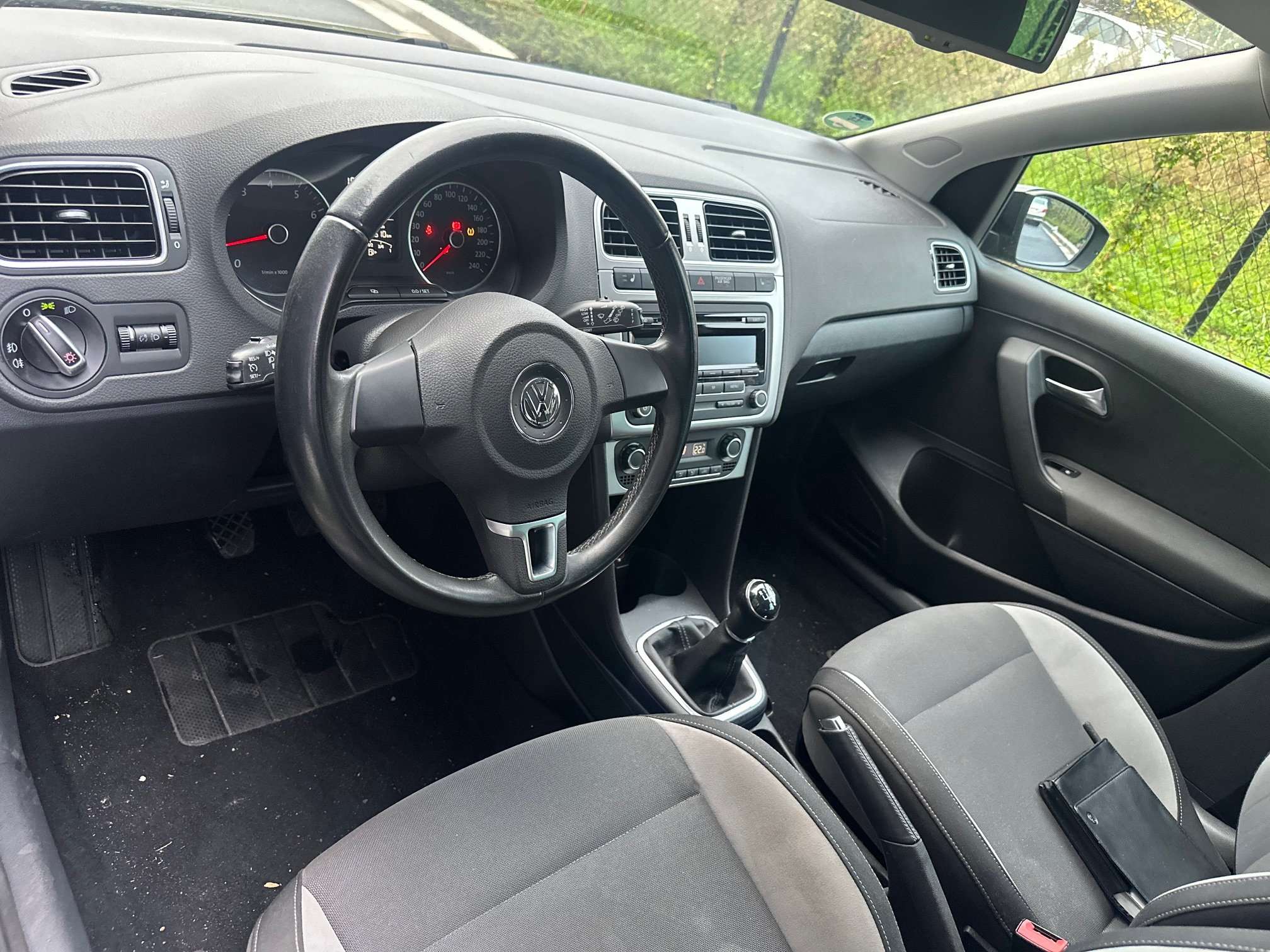 Volkswagen Polo 1.2i Life ,16"Alu / Airco/verw st. Garantie