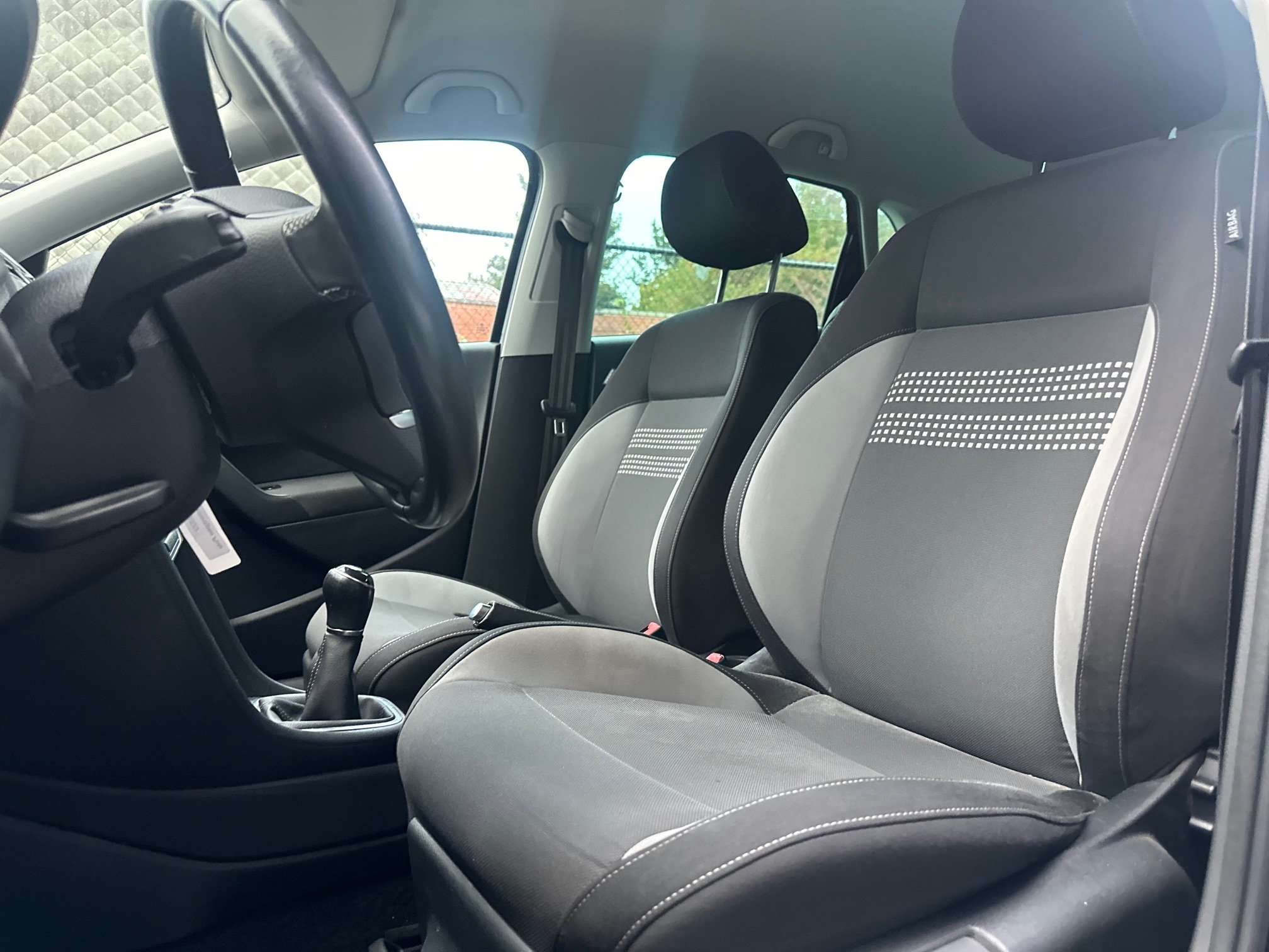 Volkswagen Polo 1.2i Life ,16"Alu / Airco/verw st. Garantie