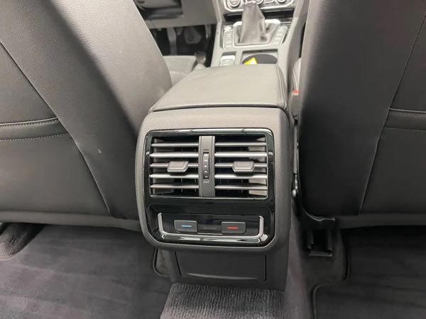 Volkswagen Passat Variant 2.0 CR TDi*R LINE*CARPLAY*TOIT OUV*1 PROP*GARANTIE