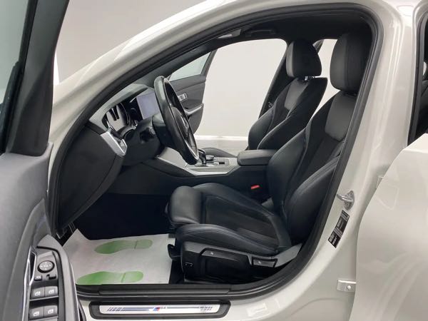 Bmw Serie 3 18 dA *GARANTIE 12 MOIS*PACK M*1er PROPRIETAIRE*