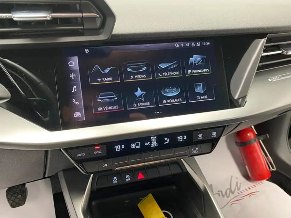 Audi A3 30 TFSI*41 000KM*CARPLAY*1ER PROPRIETAIRE*GARANTIE