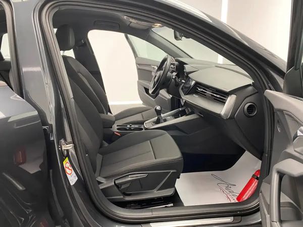 Audi A3 30 TFSI*41 000KM*CARPLAY*1ER PROPRIETAIRE*GARANTIE