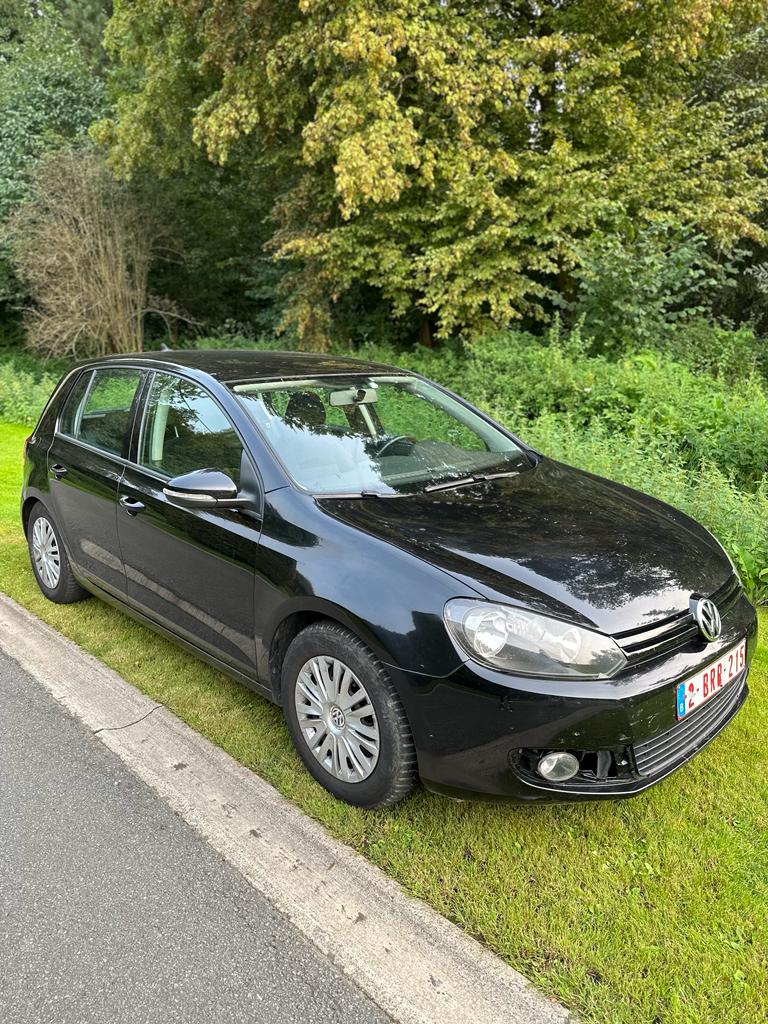 Volkswagen Golf VI 1.6 TDI 105 BLUEMOTION