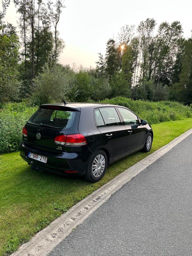 Volkswagen Golf VI 1.6 TDI 105 BLUEMOTION