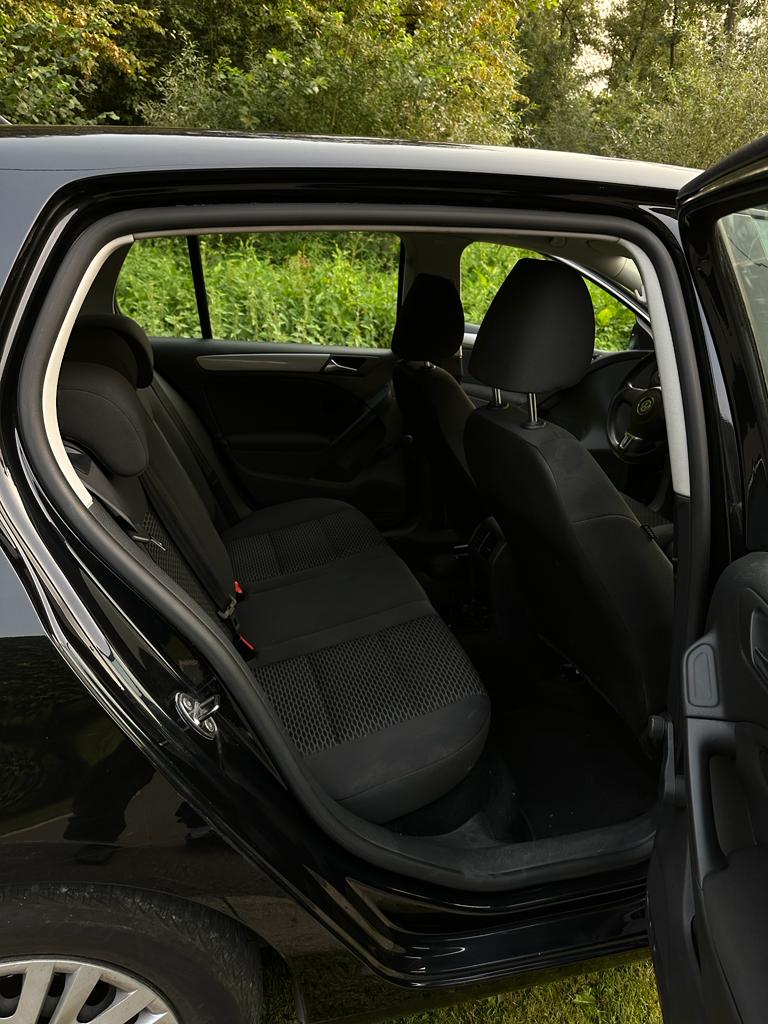 Volkswagen Golf VI 1.6 TDI 105 BLUEMOTION