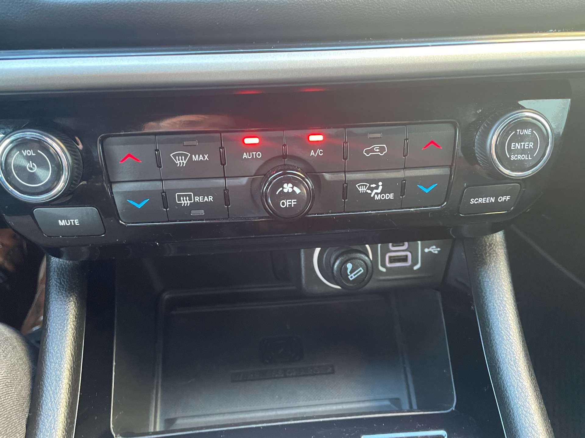 Jeep Compass 1.6 MJD 4x2 80TH /CAMERA/CUIR CHAUFFANT GPS