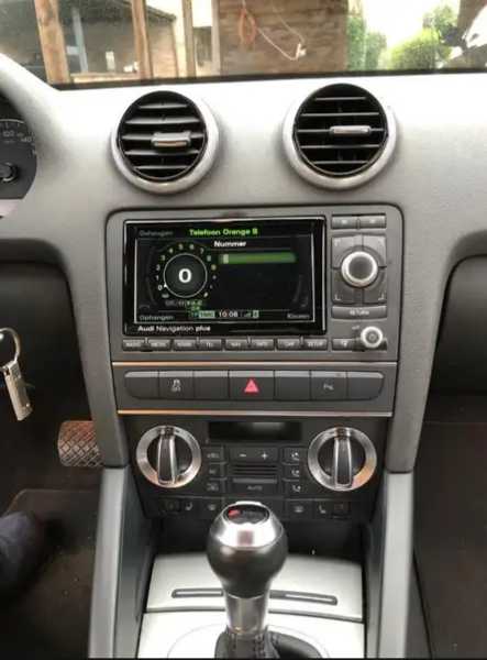 Audi A3 II (3) CABRIOLET 1.8 TFSI 160 ATTRACTION STRONIC