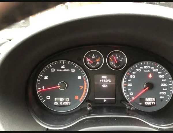 Audi A3 II (3) CABRIOLET 1.8 TFSI 160 ATTRACTION STRONIC