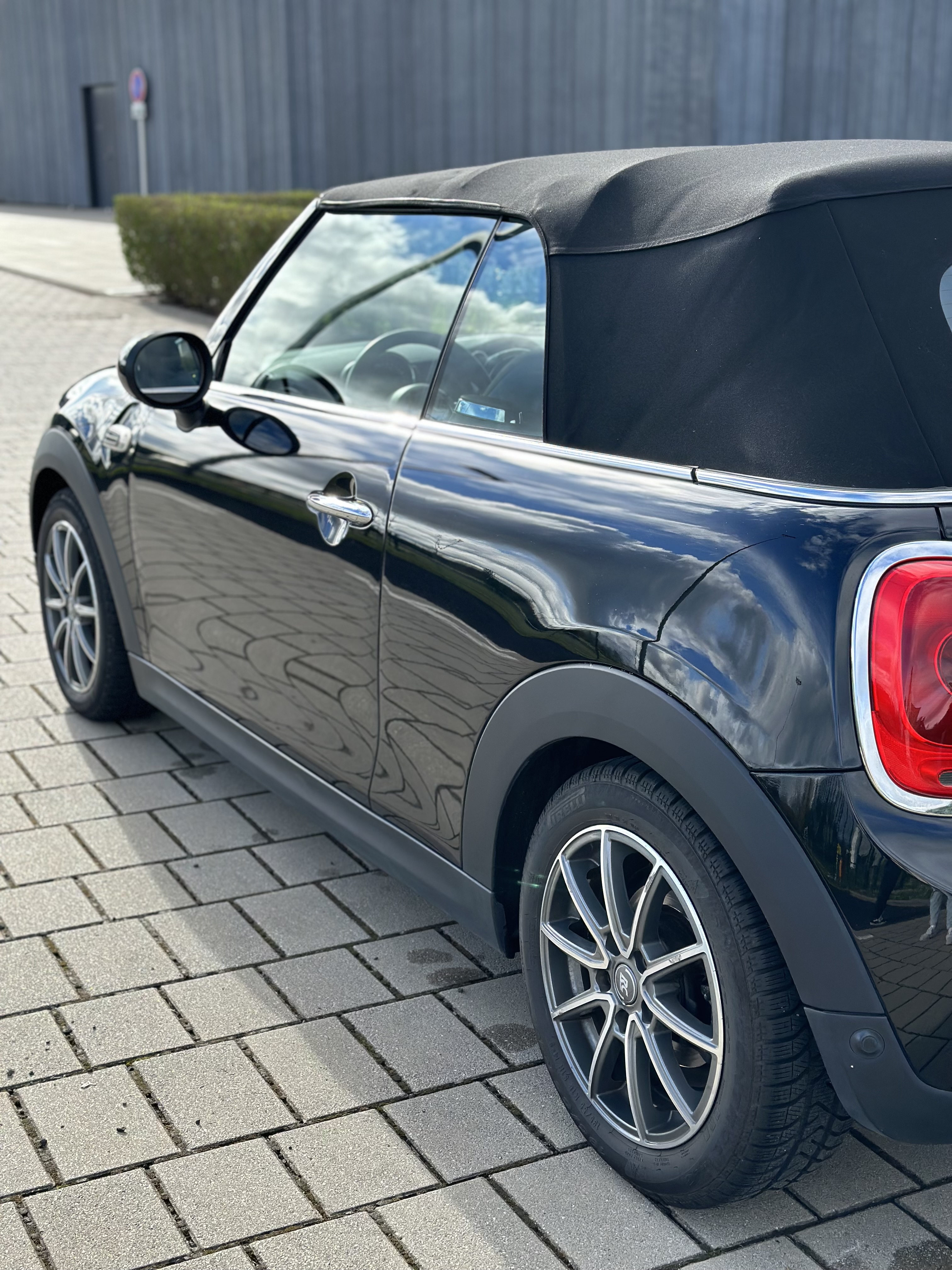 Mini Cabriolet Cooper D