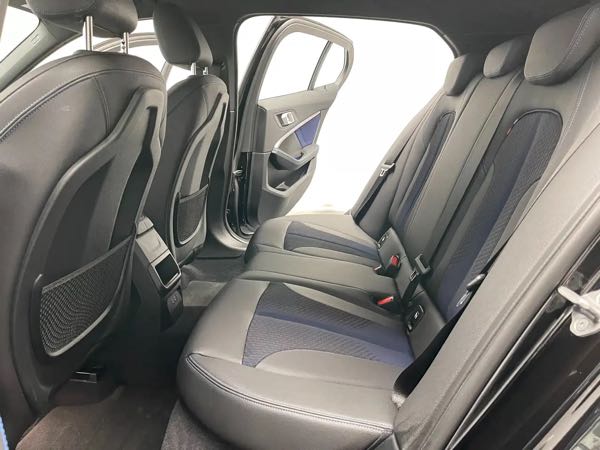 Bmw Serie 1 18 dAS*PACK M*GPS*LED AMBIANCE*1ER PROP*GARANTIE*