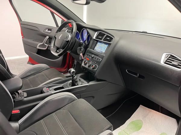Ds 4 Crossback 1.2 PureTech*SOUND DENON*GPS*1ER PROP*GARANTIE*