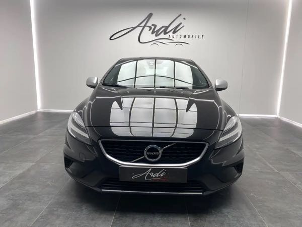 Volvo V40 2.0 D2 R-Design *GARANTIE 12 MOIS*GPS*CUIR*XENON*