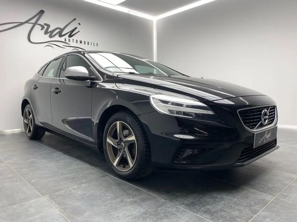 Volvo V40 2.0 D2 R-Design *GARANTIE 12 MOIS*GPS*CUIR*XENON*