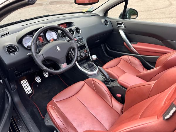Peugeot 308 CC 2.0 HDI 140 FAP FELINE