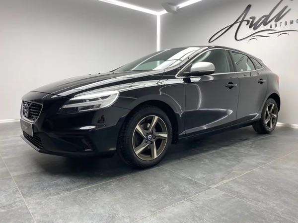 Volvo V40 2.0 D2 R-Design *GARANTIE 12 MOIS*GPS*CUIR*XENON*