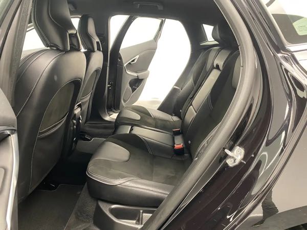 Volvo V40 2.0 D2 R-Design *GARANTIE 12 MOIS*GPS*CUIR*XENON*