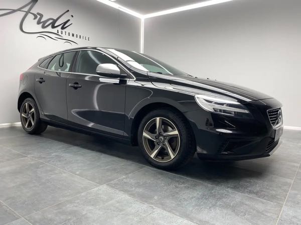 Volvo V40 2.0 D2 R-Design *GARANTIE 12 MOIS*GPS*CUIR*XENON*
