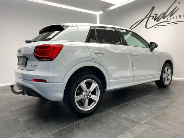 Audi Q2 30 TDi*GPS*LED*SIEGES CHAUFF*1ER PROP*GARANTIE*