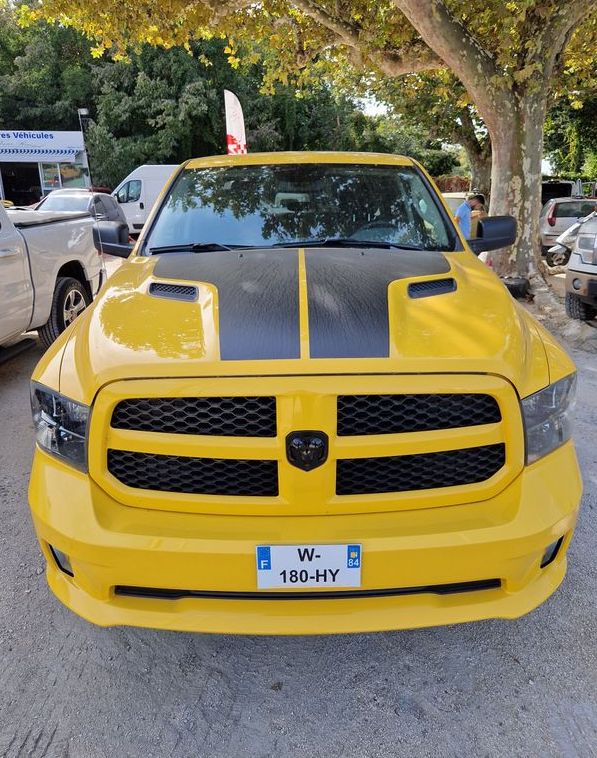 Dodge Ram 1500 CREW-CAB CLASSIC V8 HEMI 395 CV