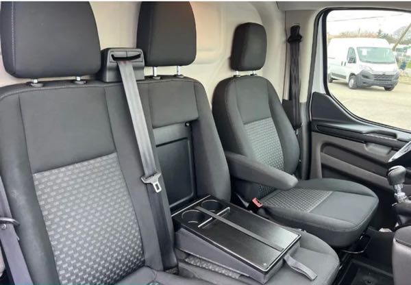 Ford Transit Fg 300 L2H1 2.0 EcoBlue 130 Active