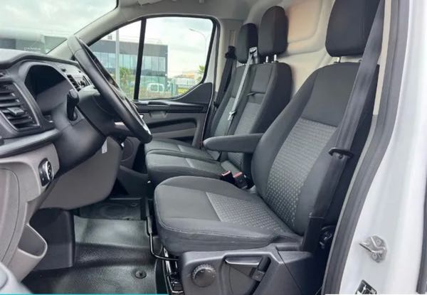 Ford Transit Fg 300 L2H1 2.0 EcoBlue 130 Active