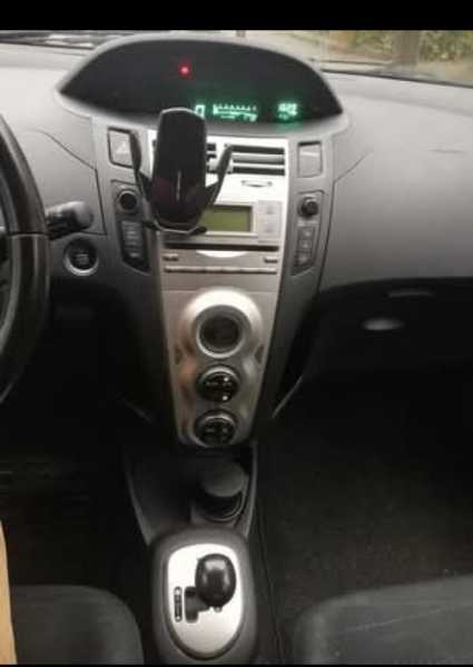 Toyota Yaris Toyota yaris 2008, essence, boîte automatique, 164.000 km