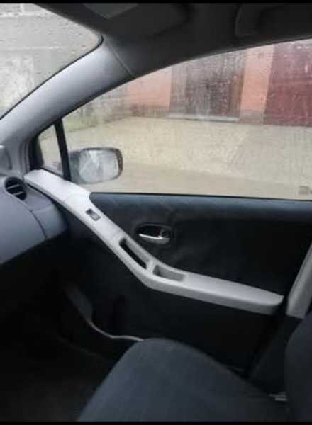 Toyota Yaris Toyota yaris 2008, essence, boîte automatique, 164.000 km
