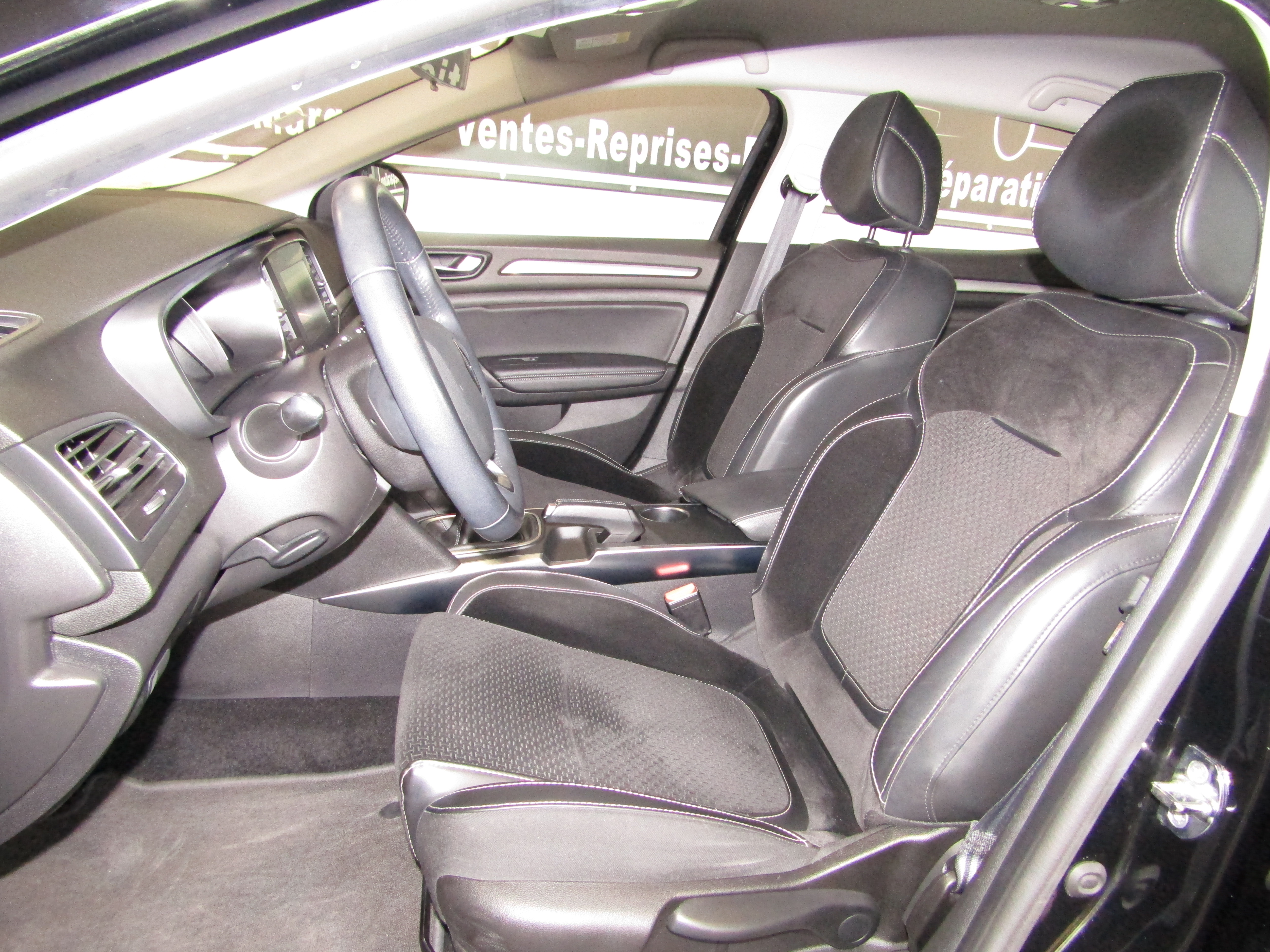 Renault Megane IV 1.2 TCE 100 ENERGY BUSINESS