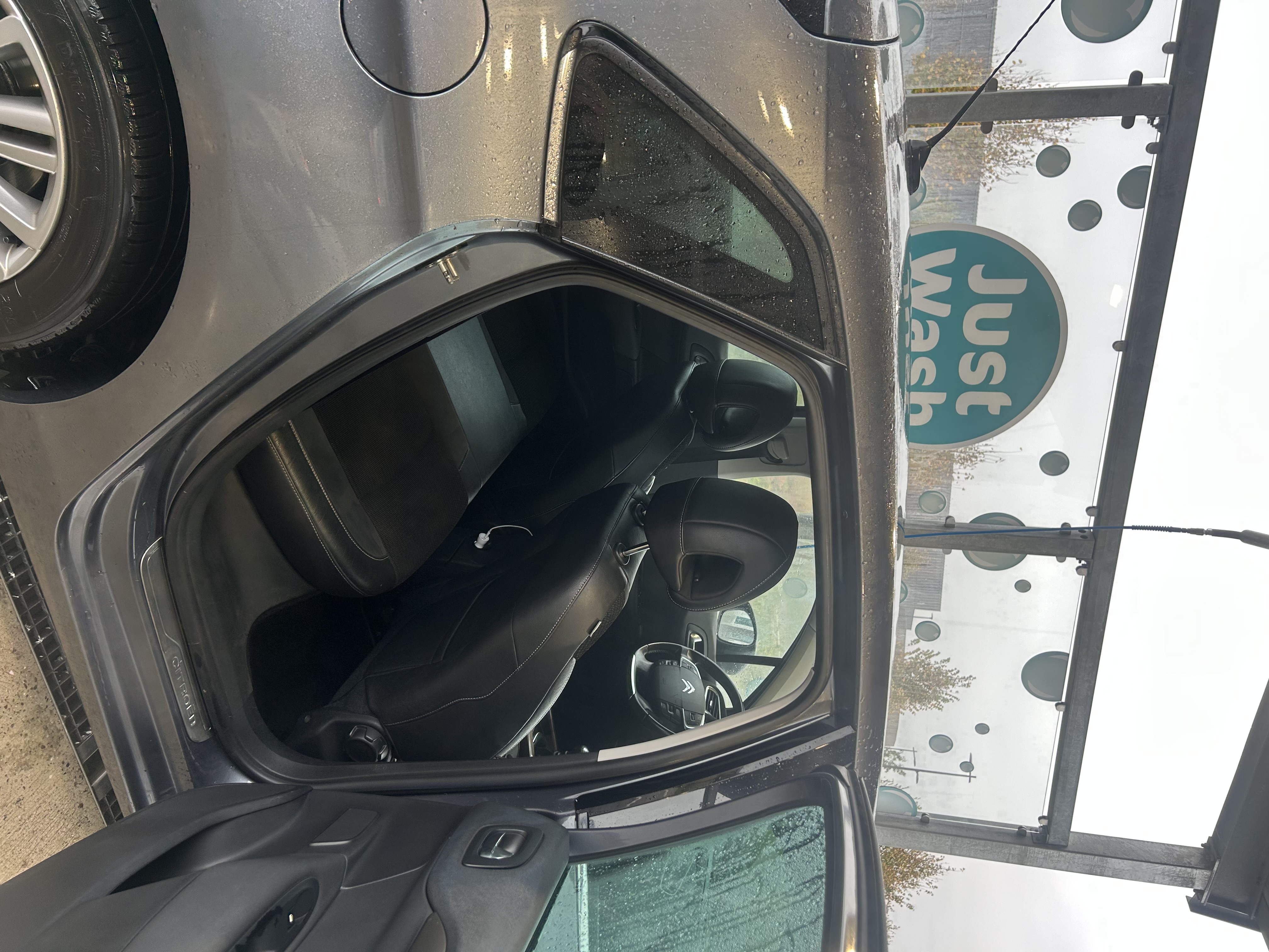 Citroen C4 1.6 HDI 110 BY LOEB