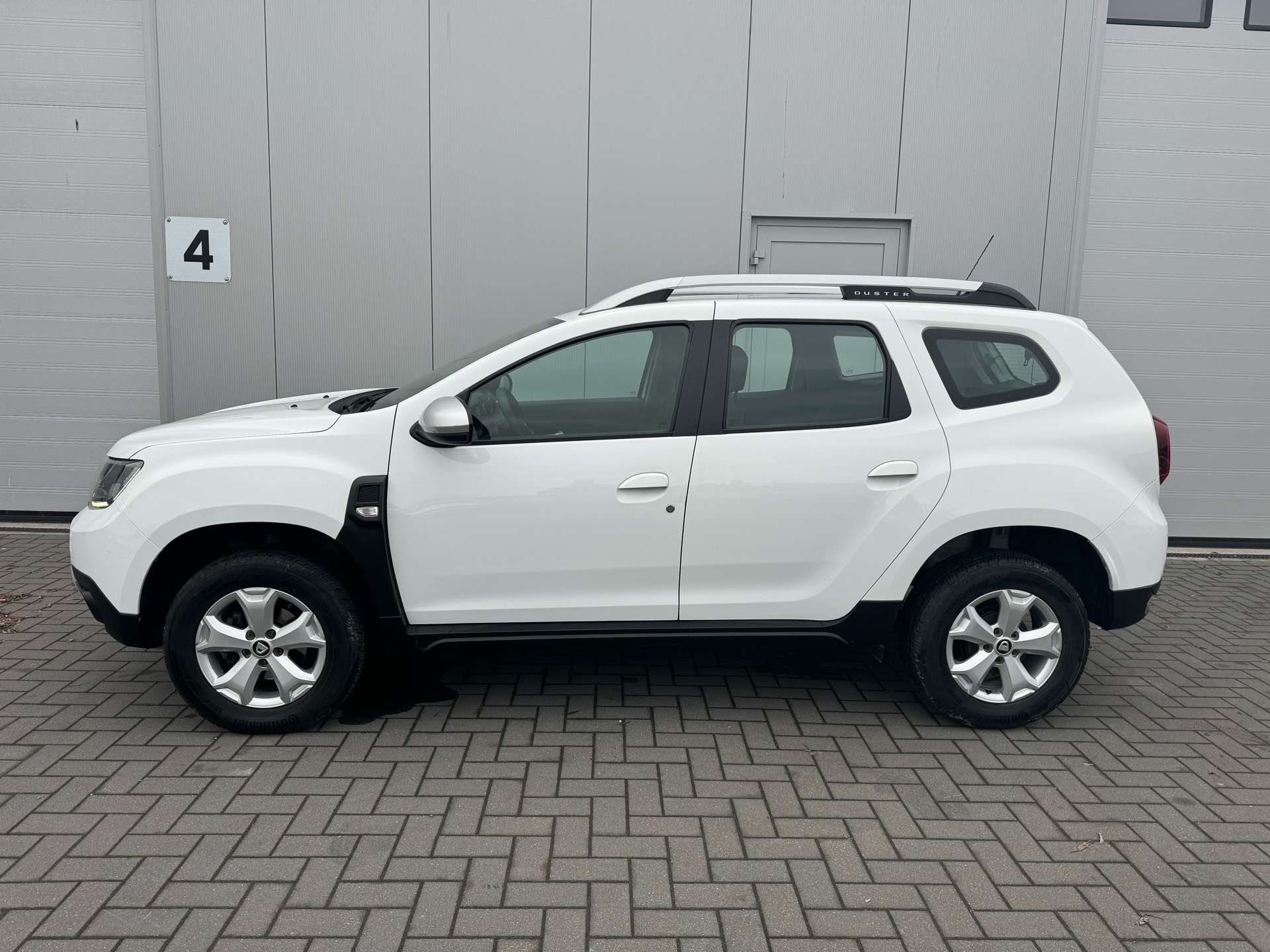 Dacia Duster 1.2 TCe 4x2 Explorer  // CLIM // Garantie