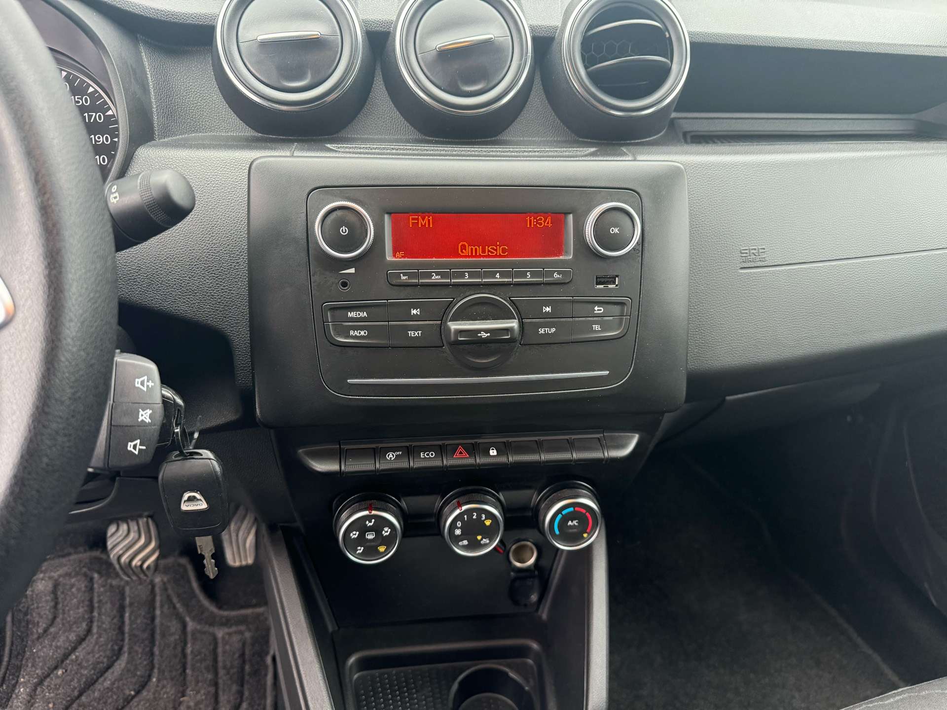 Dacia Duster 1.2 TCe 4x2 Explorer  // CLIM // Garantie