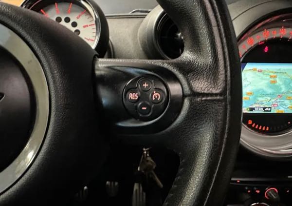 Mini Paceman R61 143 ch Cooper SD Pack Red Hot Chili