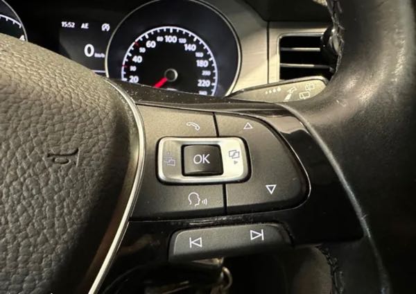 Volkswagen Golf Sportsvan 1.6 TDI 110ch CONFORTLINE