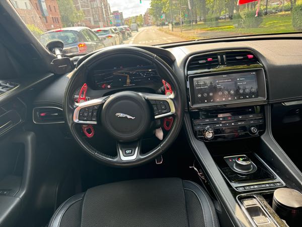 Jaguar F-pace 2.0 D 180 10CV PRESTIGE BVA