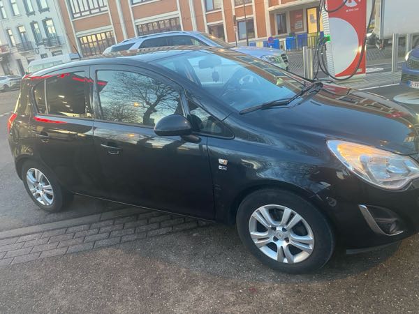 Opel Corsa V 1.4 90 BLACK EDITION 5P