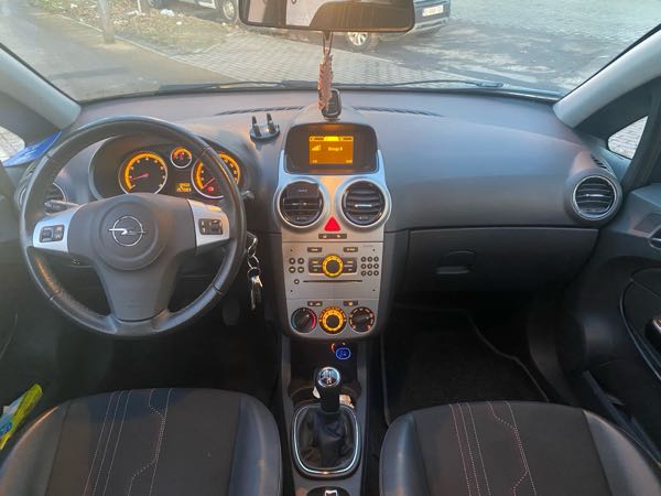 Opel Corsa V 1.4 90 BLACK EDITION 5P