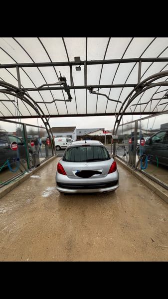 Peugeot 207 1.6 HDI 16V 90 EXECUTIVE 5P