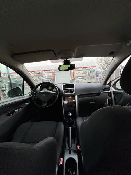 Peugeot 207 1.6 HDI 16V 90 EXECUTIVE 5P
