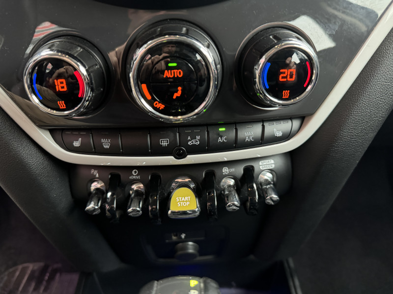 Mini COUNTRYMAN COOPER SE 136CH + 88CH BUSINESS DESIGN ALL4 BVA