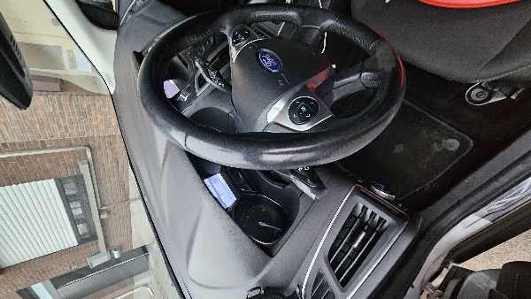 Ford Focus III (2) SW 1.0 ECOBOOST 100 S&amp;S BUSINESS NAV
