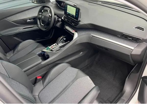Peugeot 3008 1.5 BlueHDi 130 S&S Allure EAT8