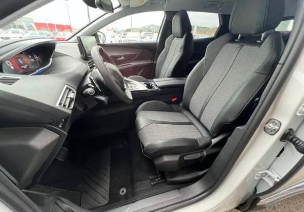 Peugeot 3008 1.5 BlueHDi 130 S&S Allure EAT8