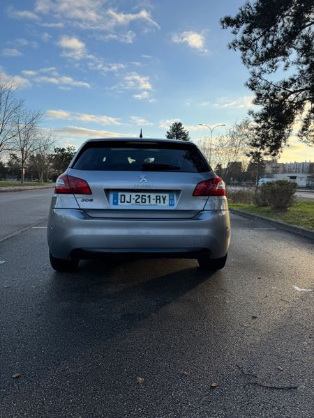 Peugeot 308 II 2.0 BLUEHDI 150 S&amp;S FELINE EAT6
